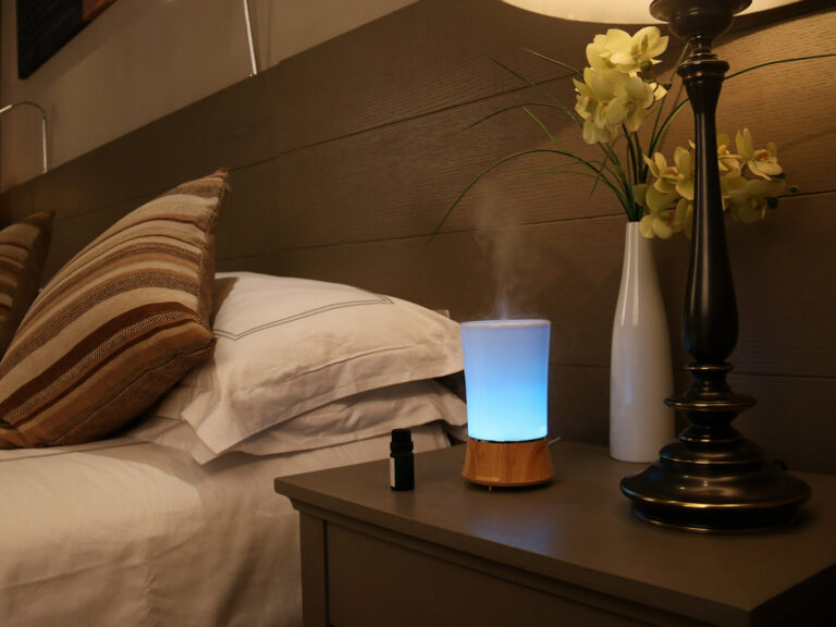 Premium aromatherapy diffuser with auto shut-off and timer function